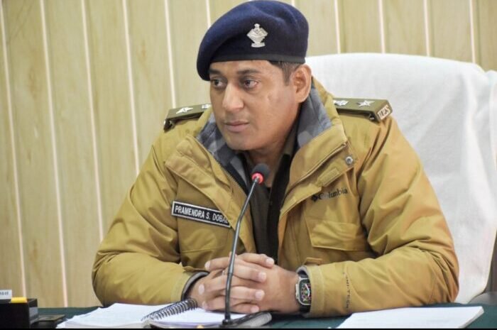  पुलिस अधीक्षक चमोली ने मासिक‌ अपराध गोष्ठी में की अपराधों की समीक्षा, लंबित विवेचनाओं को शीघ्र निस्तारित करने के दिए निर्देश