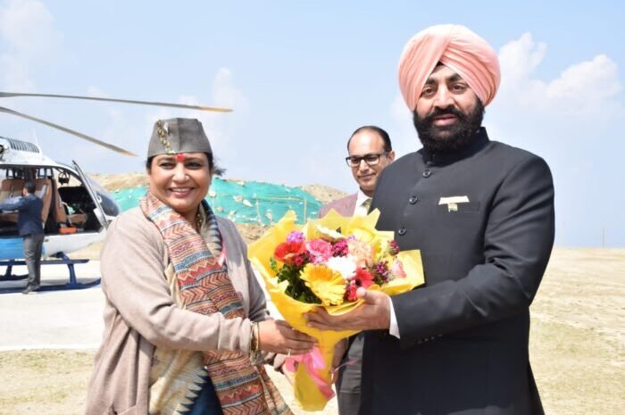  राज्यपाल पहुंचे भराडीसैंण पहाड़ी व्यंजनो का लिया स्वाद  मुख्यमंत्री ने की राज्यपाल से भेंट