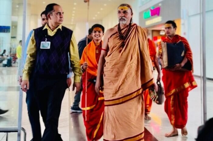  कपाट मंगल के लिए देहरादून पहुँचे शंकराचार्य जी महाराज*