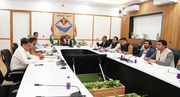  केदारनाथ यात्रा को ले कर जिलाधिकारी ने ली बैठक  दिये आवश्यक निर्देश